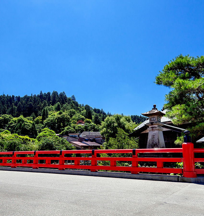 高山市 赤い中橋