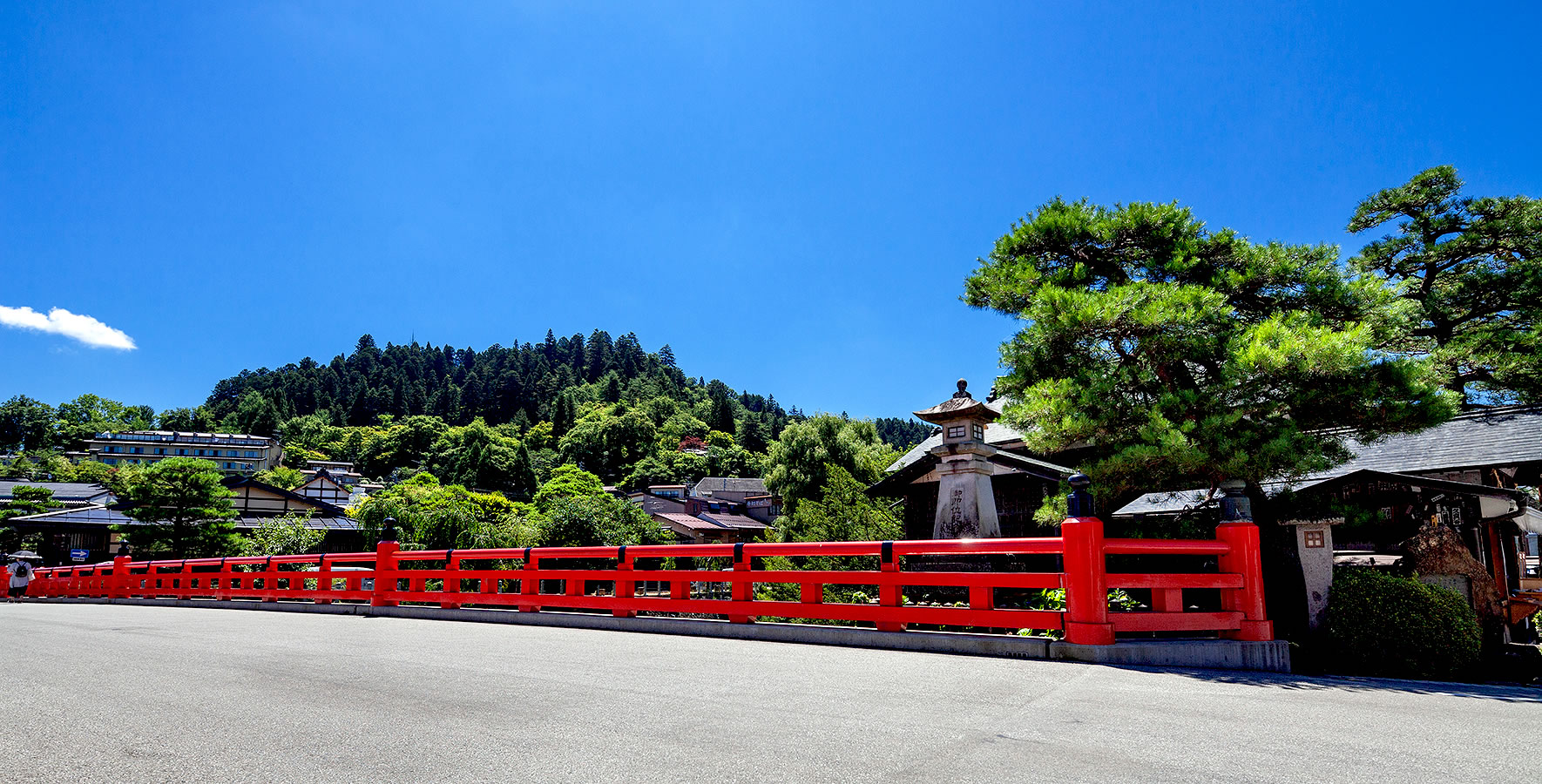 高山市 赤い中橋